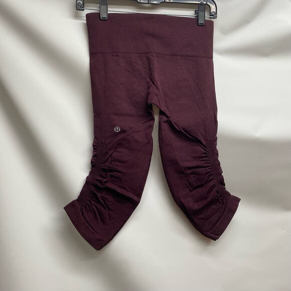 Lululemon In the Flow Crop Heathered Bordeaux Drama sz 2 - Picture 2 of 5